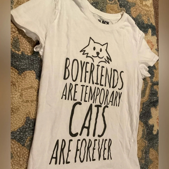 Cute “cats” tee - Picture 5 of 5